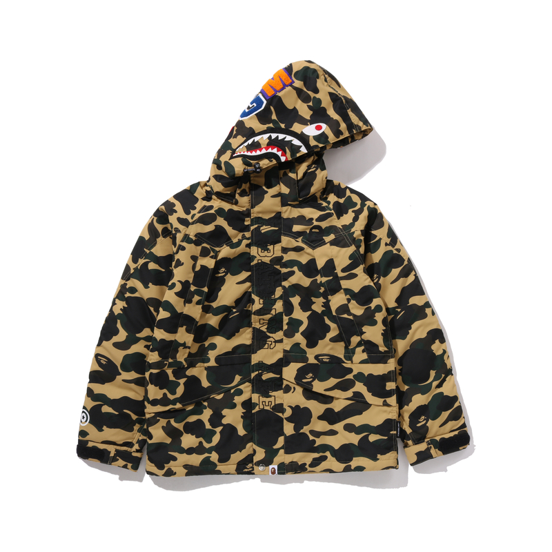

Куртка Bape Windstopper 1st Camo Shark Hoodie A BATHING APE, желтый