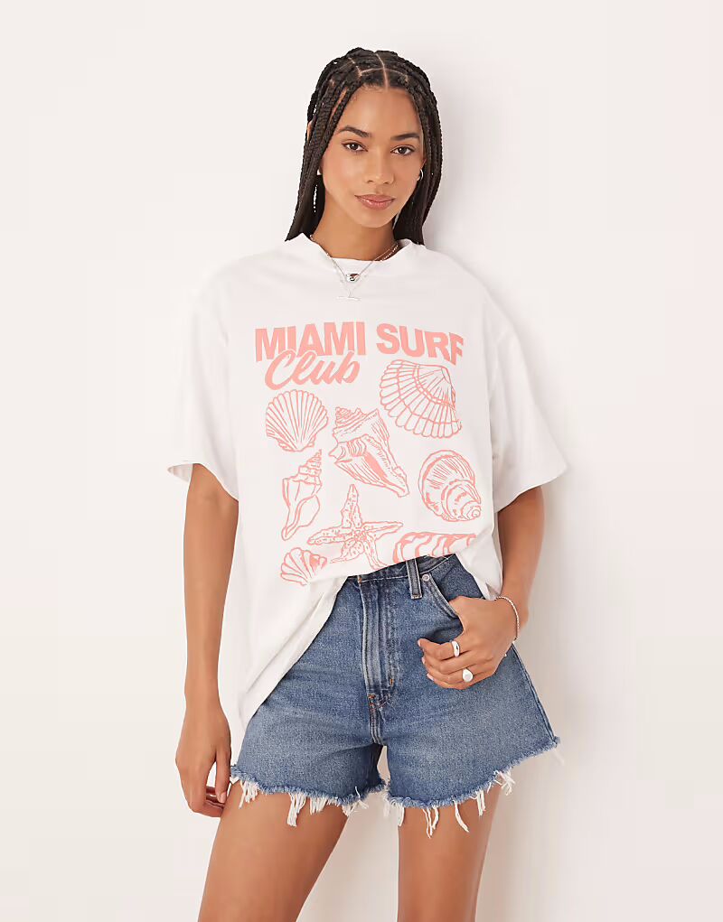 

Футболка свободного кроя ASOS DESIGN с принтом «ракушка Майами» белого цвета