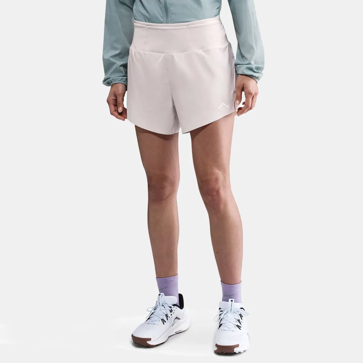 

Женские шорты Trail Nike, бежевый