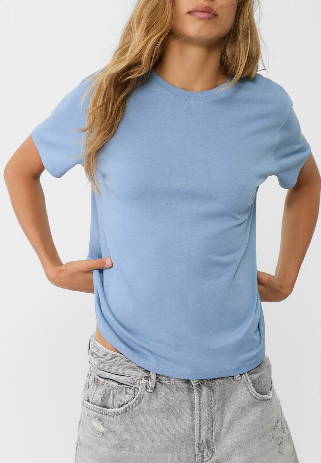 

Базовая футболка SHORT SLEEVE Stradivarius, синий