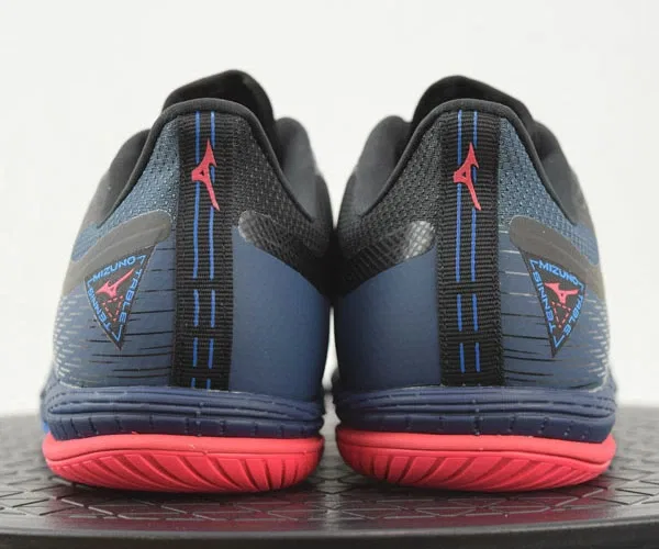 Унисекс кроссовки для настольного тенниса «Wave Drive NEO 3» от Mizuno, 21 Black X Blue X Red — фото 4