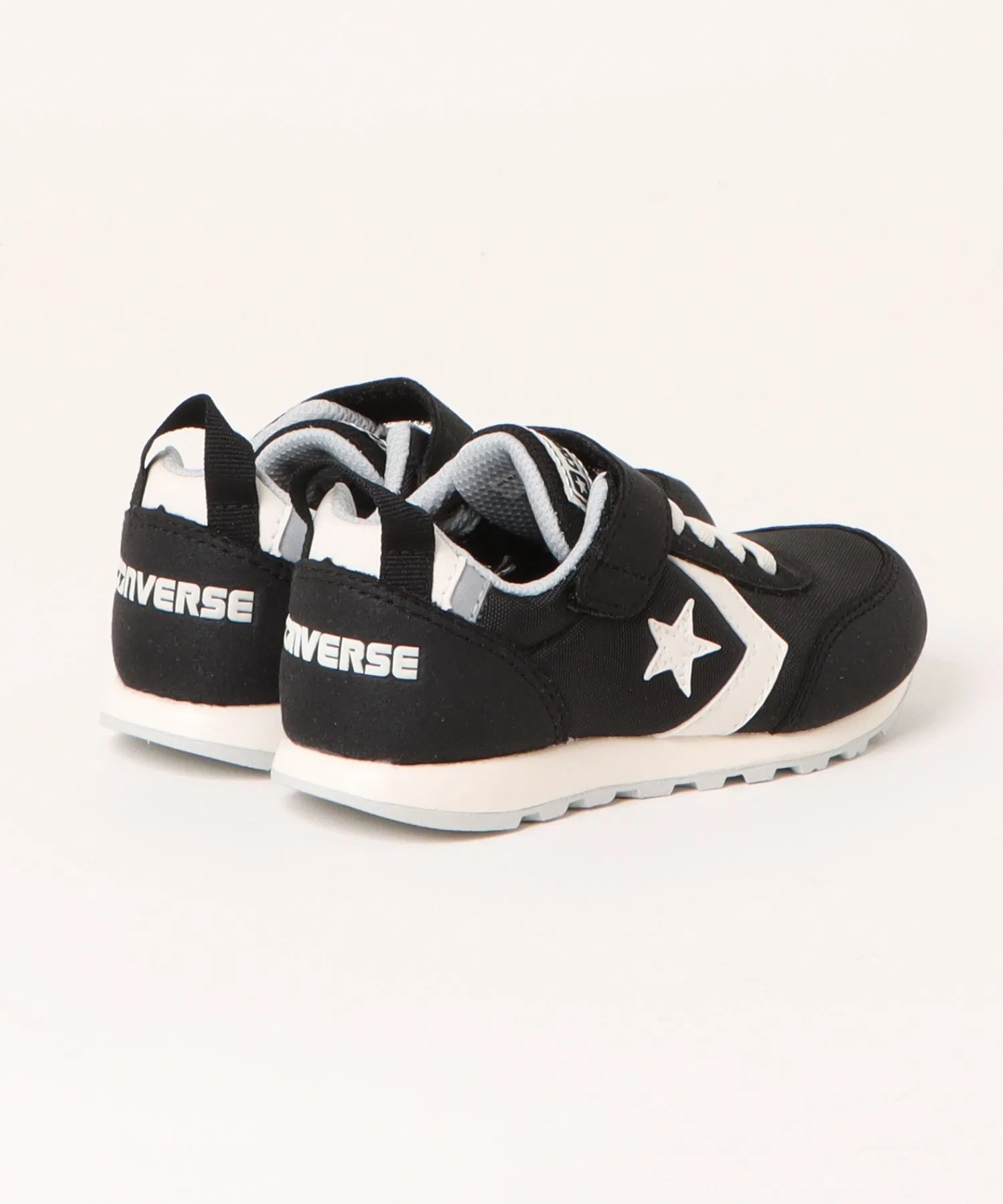 Детские кроссовки CONVERSE — фото 2