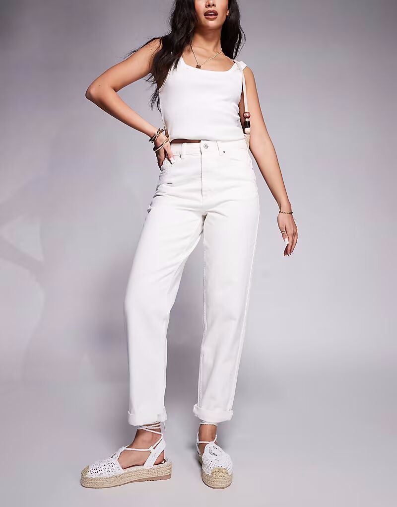 

ASOS DESIGN джинсы mom с высокой посадкой свободного кроя белого цвета