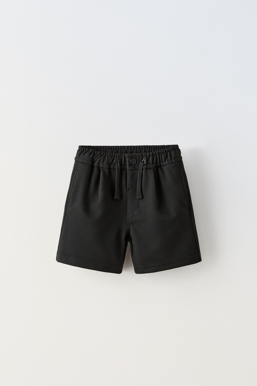 

Комфортные бермудские шорты ZARA, черный