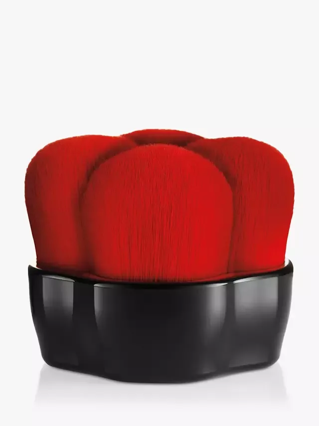Кисть для макияжа Ханацубаки Хек Shiseido