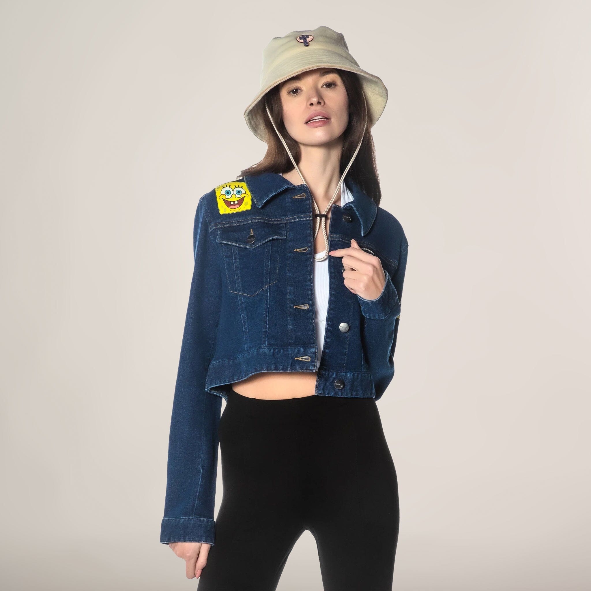 

Женская джинсовая куртка дальнобойщика Spongebob Members Only, цвет denim