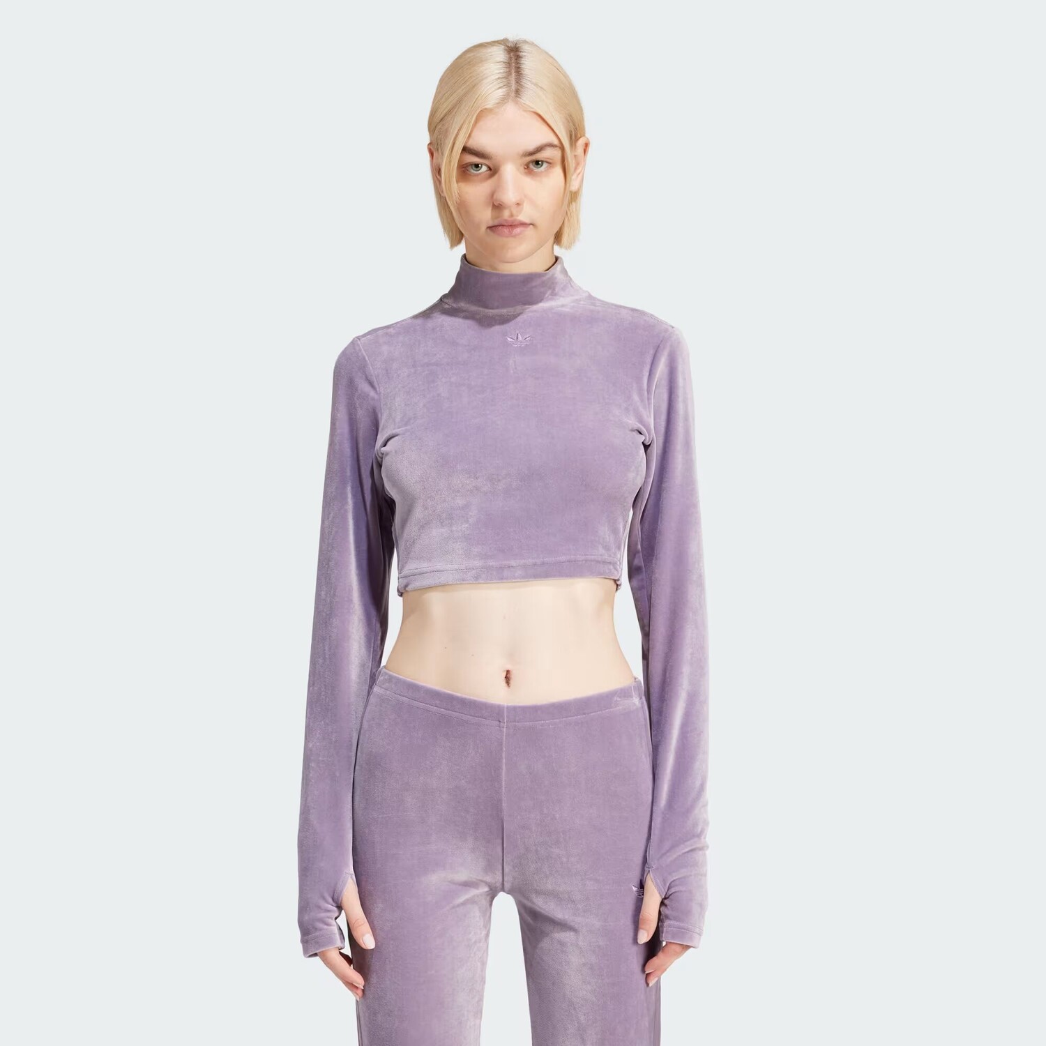 

Бархатный укороченный топ Adidas, цвет Shadow Violet