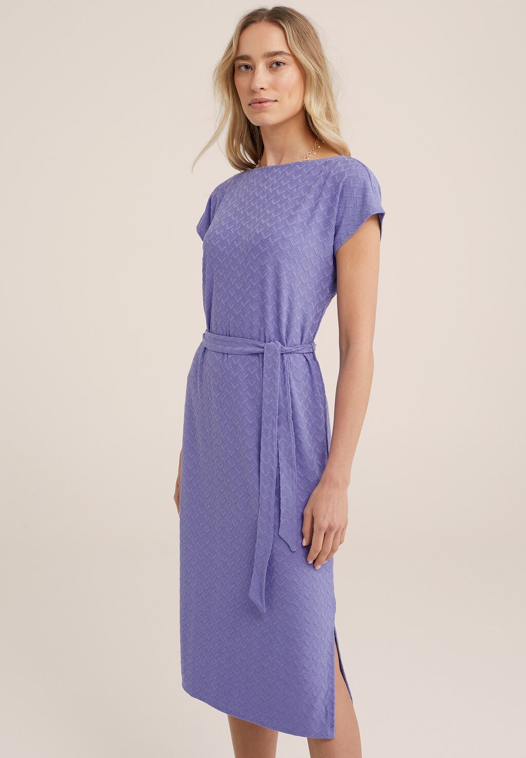 

Повседневное платье WE Fashion, цвет violet