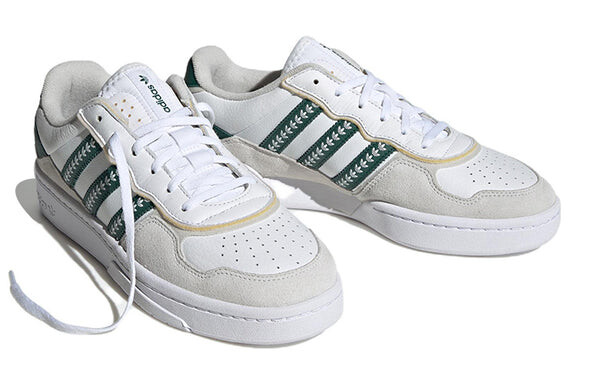 Кроссовки оригиналы courtic Adidas, белый — фото 3