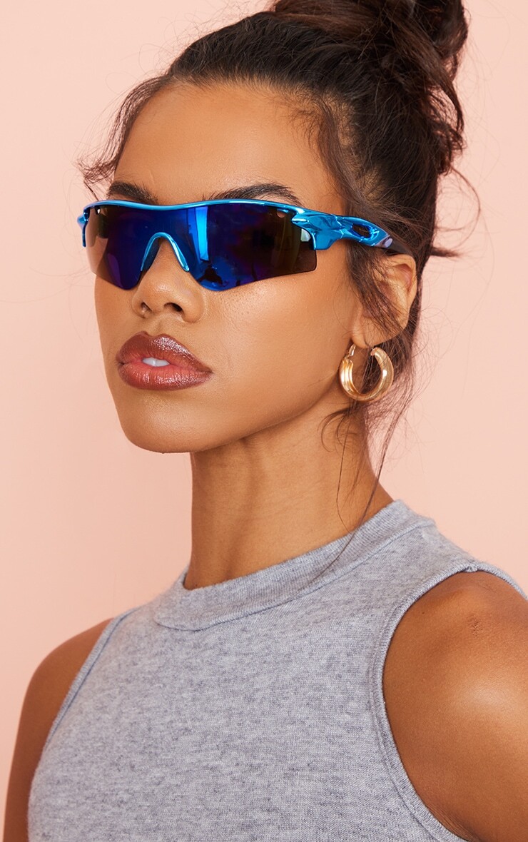 

PrettyLittleThing Синие спортивные солнцезащитные очки с вырезом