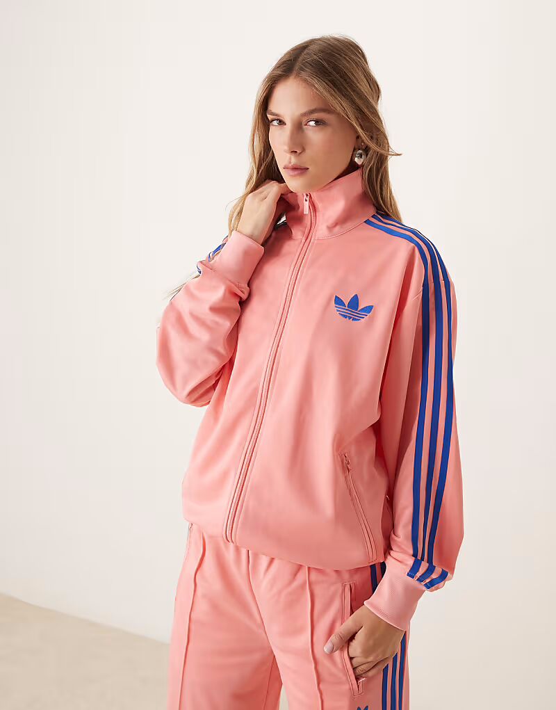 

Спортивный топ Adidas Originals Firebird Loose розового цвета