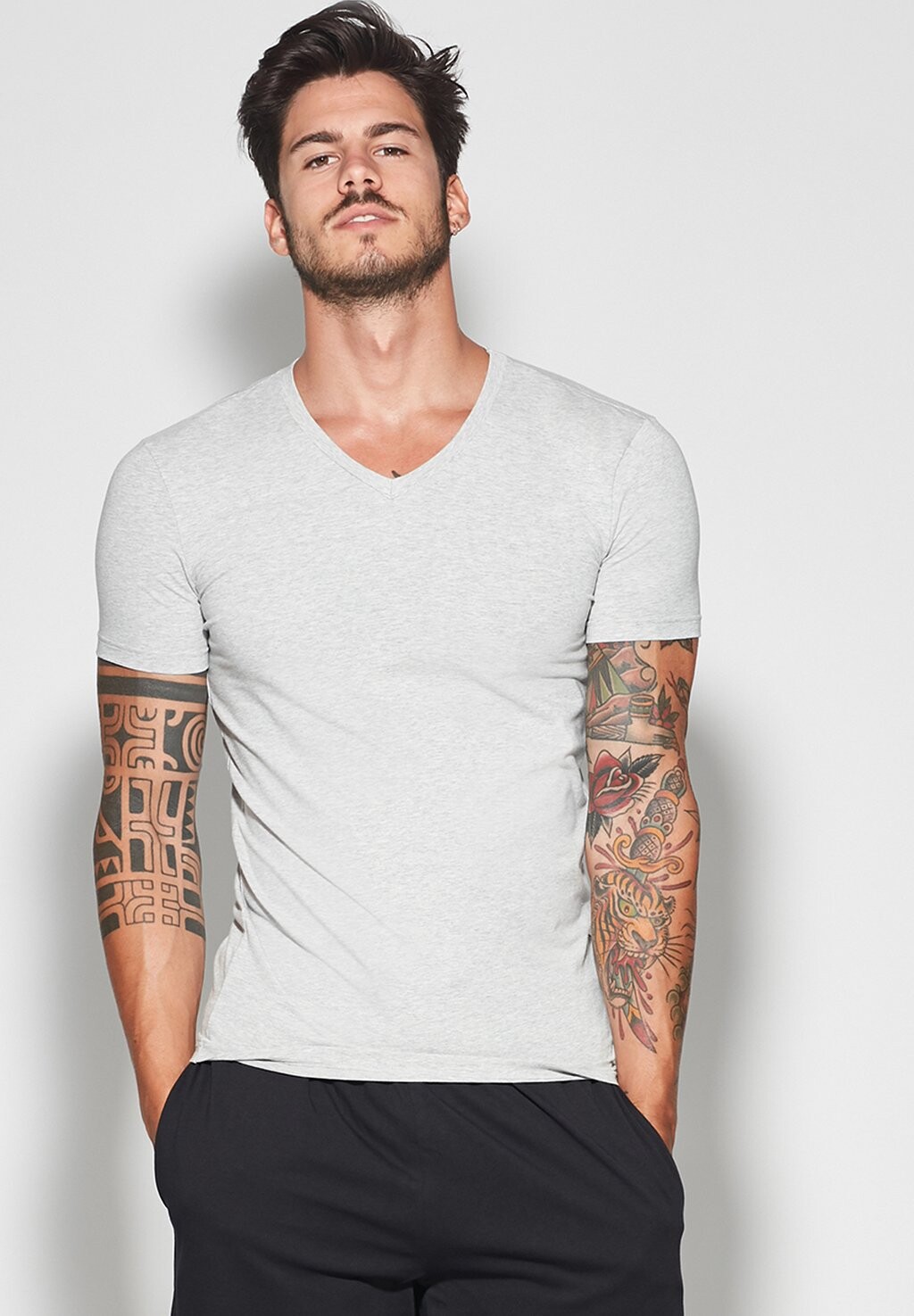 

Футболка базовая STRETCH V NECK Tezenis, цвет grigio melange chiar