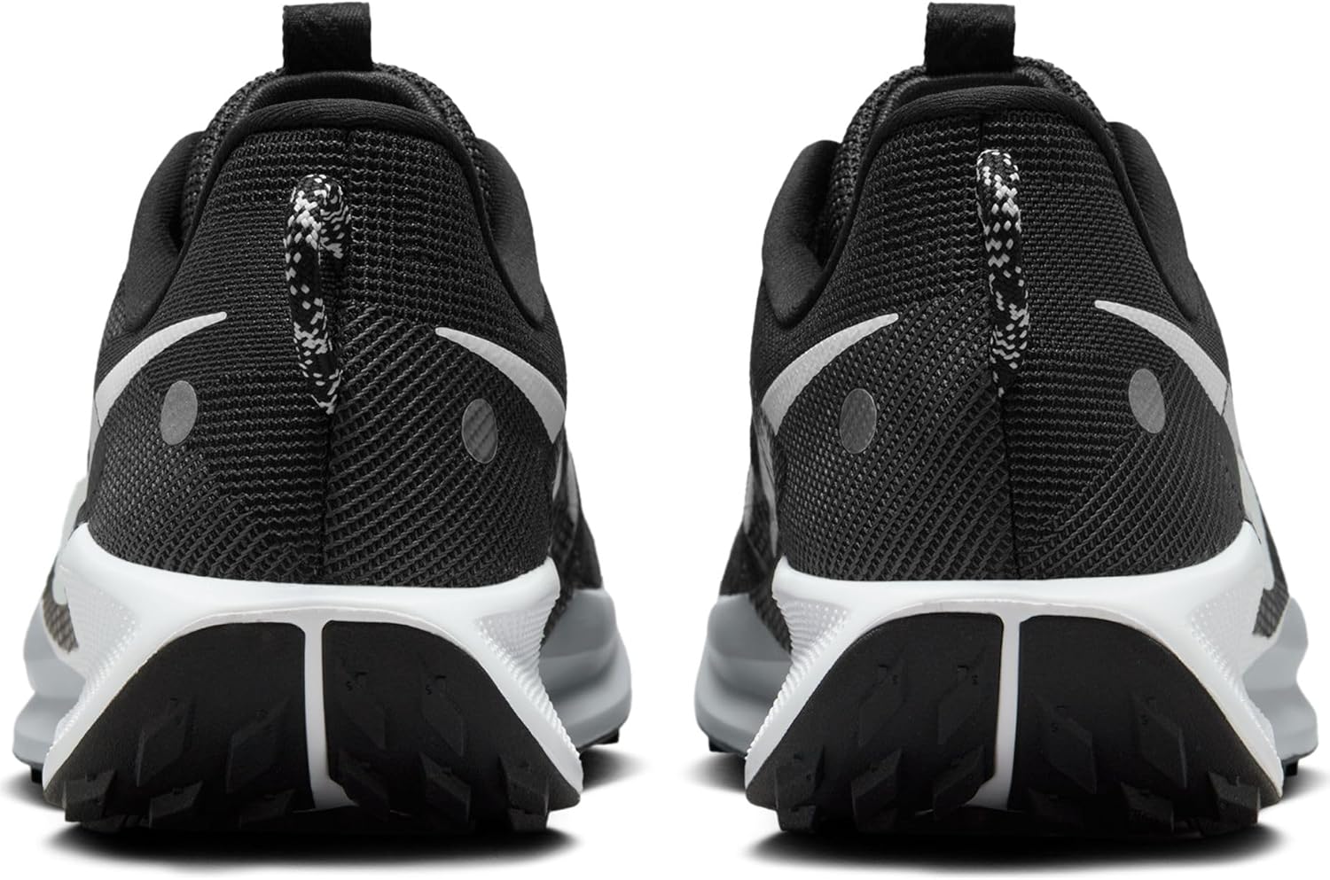 Мужские кроссовки Nike Pegasus Trail 5, белый/черный/серый — фото 2