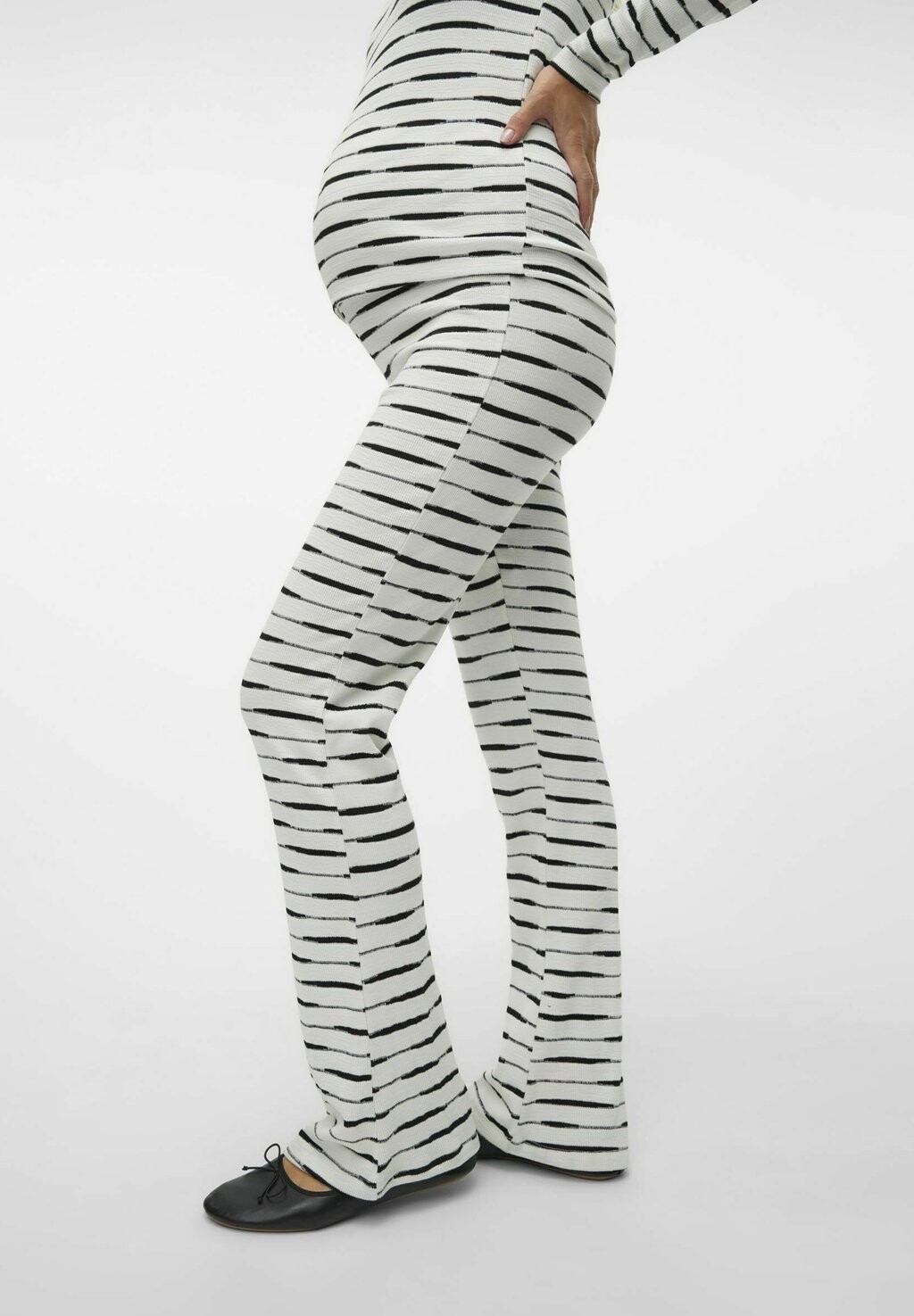 

Леггинсы NORMAL GESCHNITTEN HOHE TAILLE Leggings MAMALICIOUS, белый