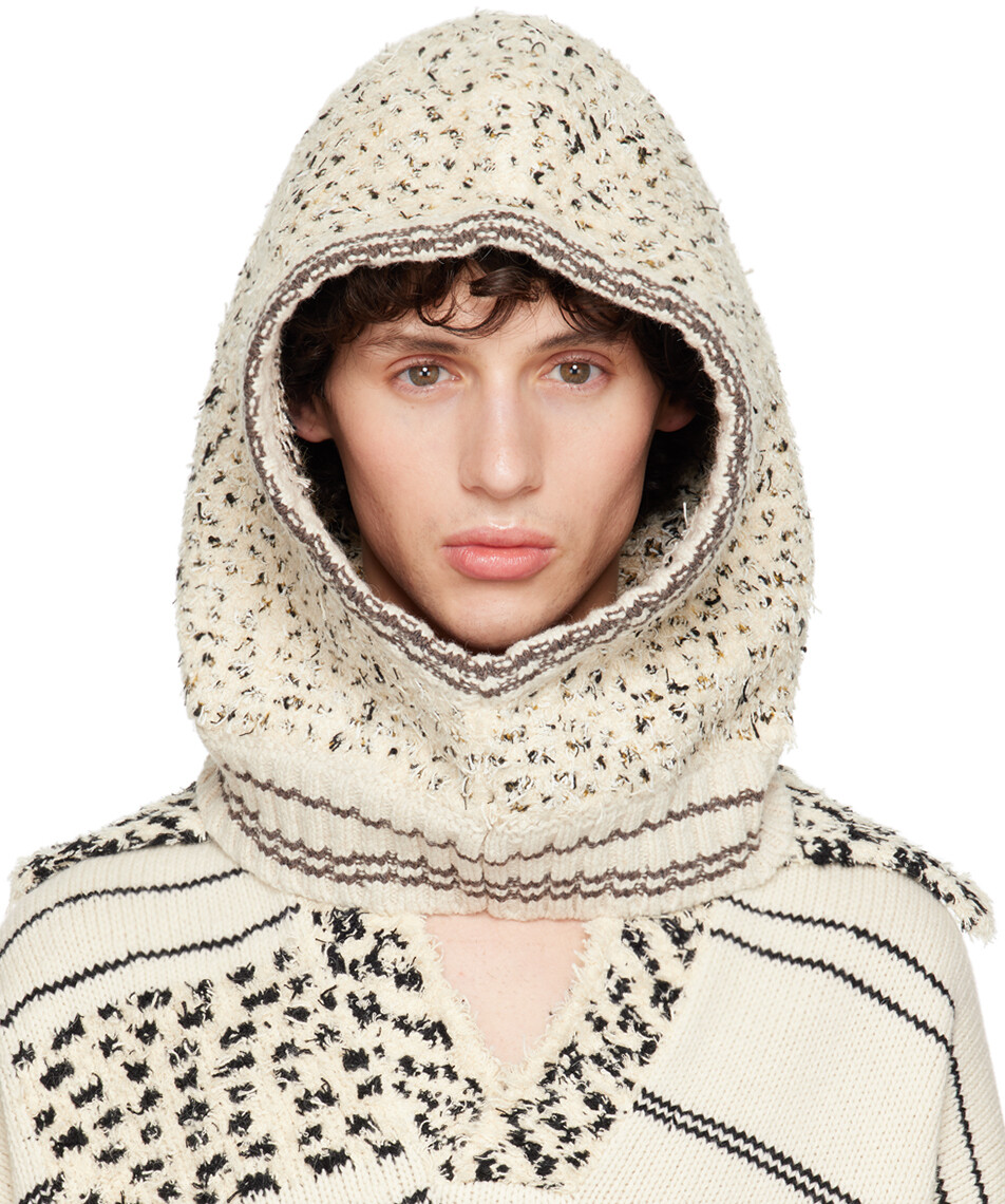 

Балаклава из бежевой букле-вязаной ткани Bottega Veneta
