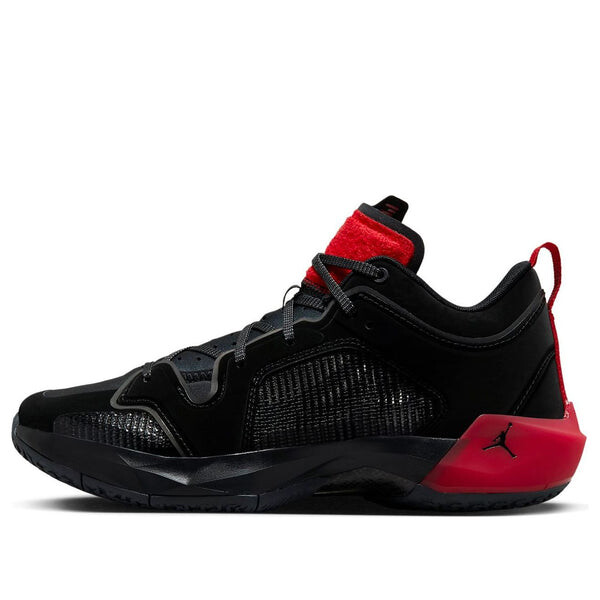 

Кроссовки 37 низкие pf Air Jordan, черный