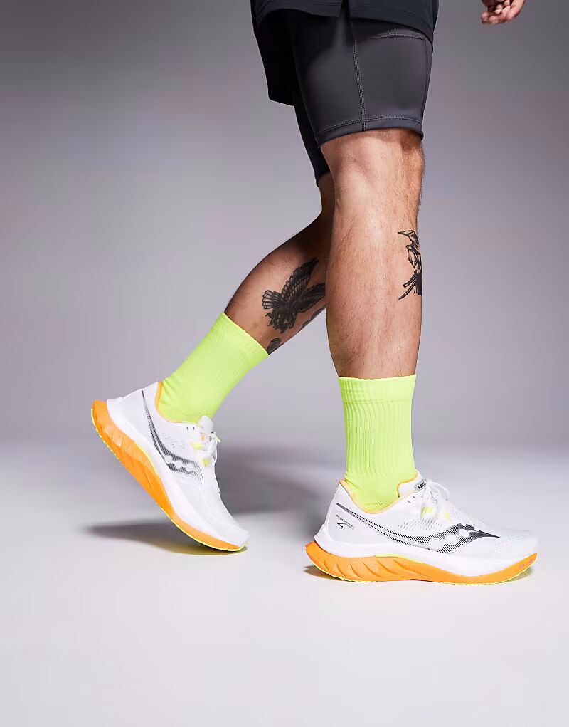 

Кроссовки для бега Saucony Endorphin Speed 4 белого цвета с пленкой