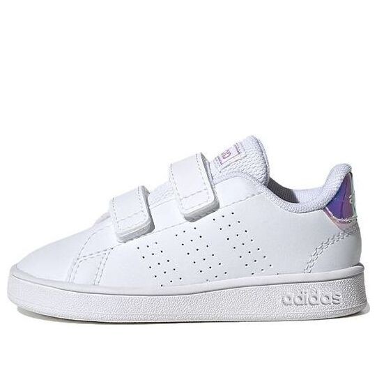 

Преимущество кроссовок Adidas, белый