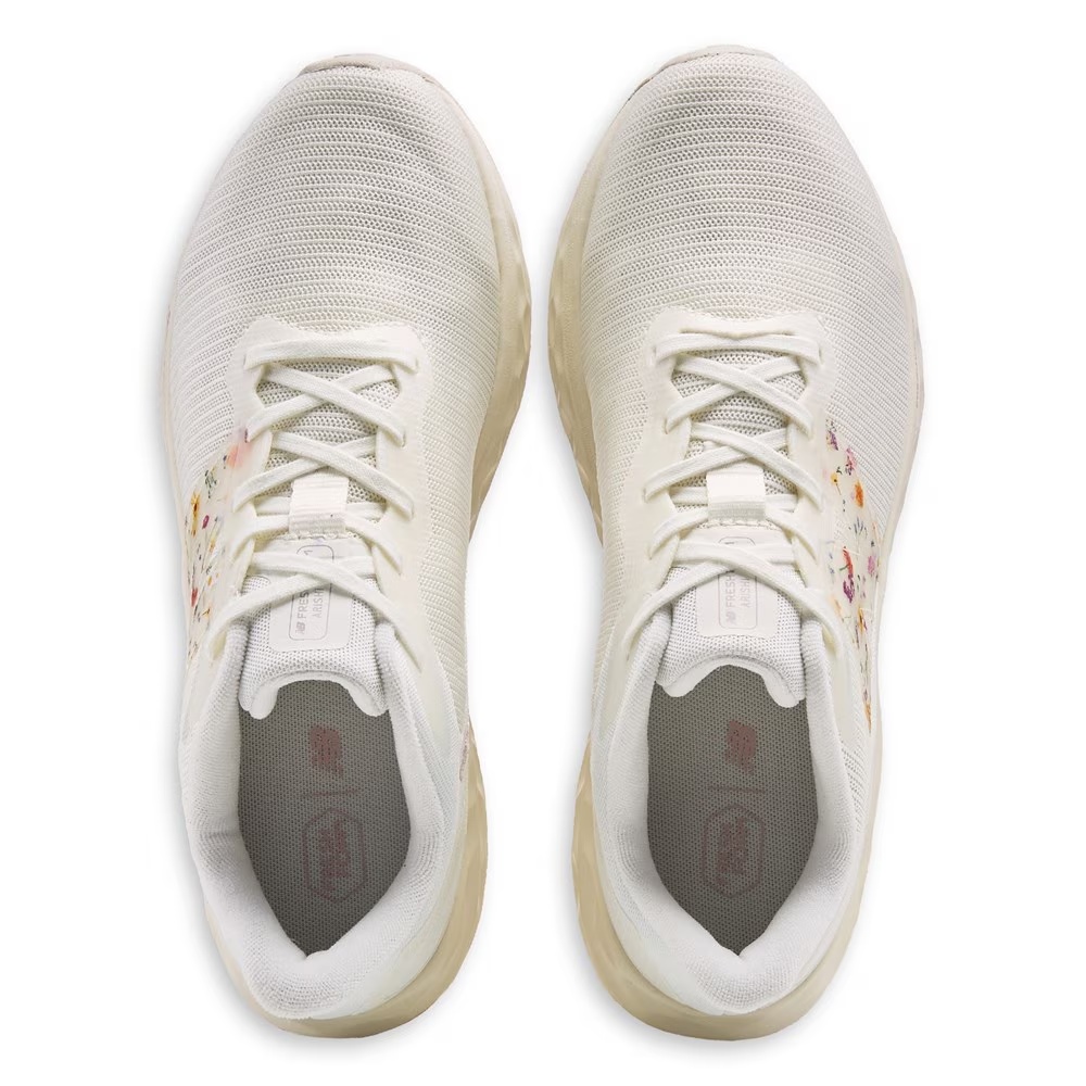 Кроссовки для бега New Balance Arishi v4 fresh foam, white/floral — фото 4
