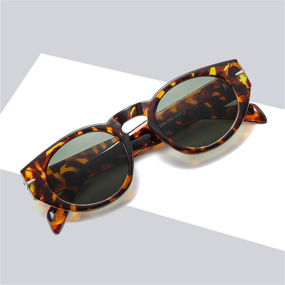 

Ретро овальные женские солнцезащитные очки с широкими дужками, мужские темные очки с защитой от УФ-излучения UV400, декоративные заклепки, панк-очки MTZJH, Black Tea