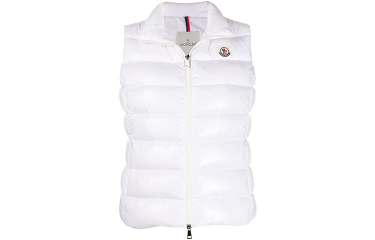 

Жилет женский белый Moncler