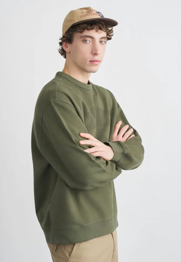 

Выцветшая толстовка компании pond corps Carhartt Wip, Olive, Хаки, Выцветшая толстовка компании pond corps Carhartt Wip, Olive