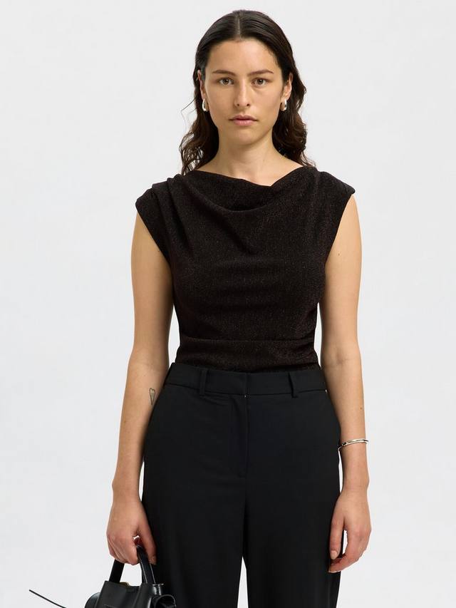 

Топ с узким воротником-капюшоном с блестками Selected