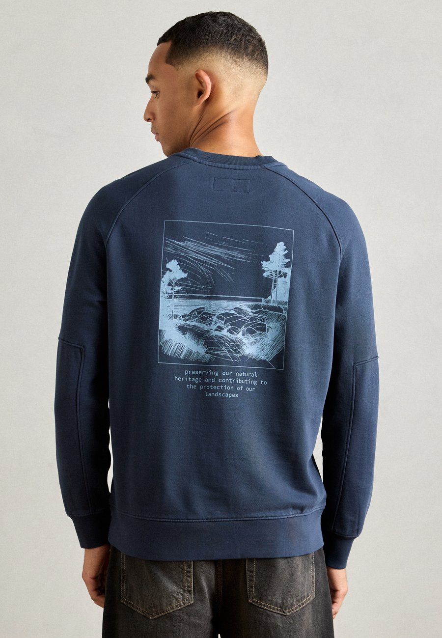 

Толстовка Marc O'Polo LONG SLEEVE CREW NECK RAGLAN SLEEVES, Dark Navy/Dark Blue