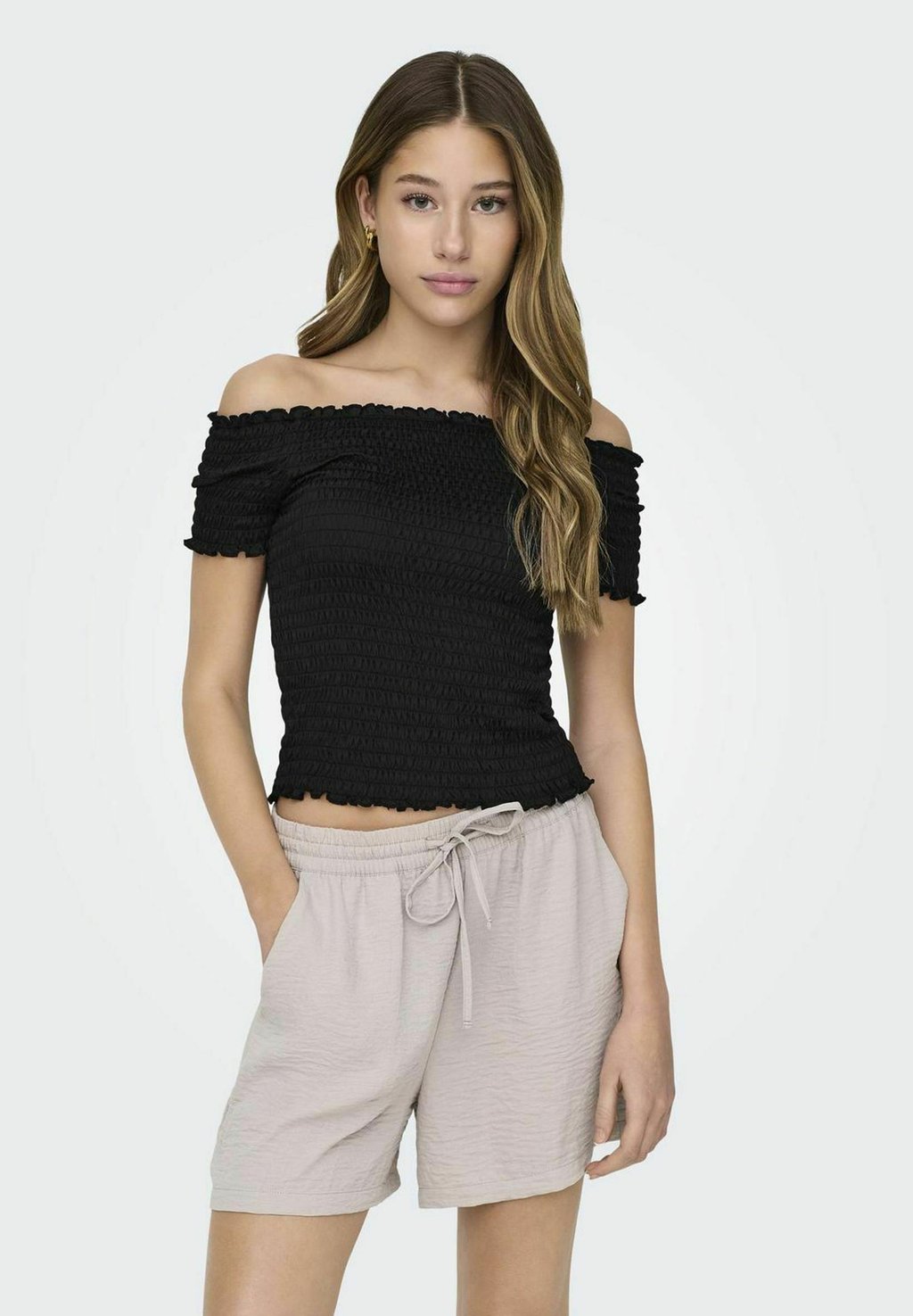 

Топ BOA ANN SMOCK JDY, черный
