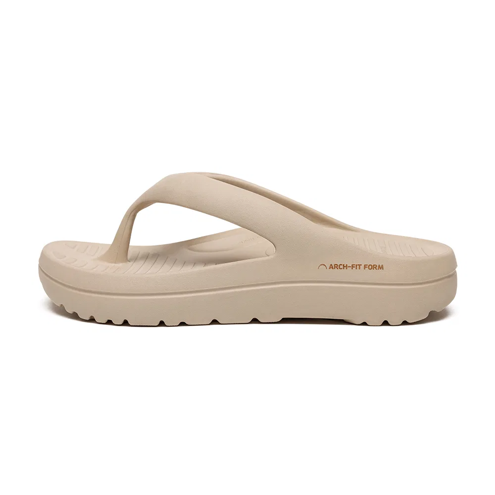 Мужские вьетнамки Arch-Fit Foam цвета сахара от Akiii Classic