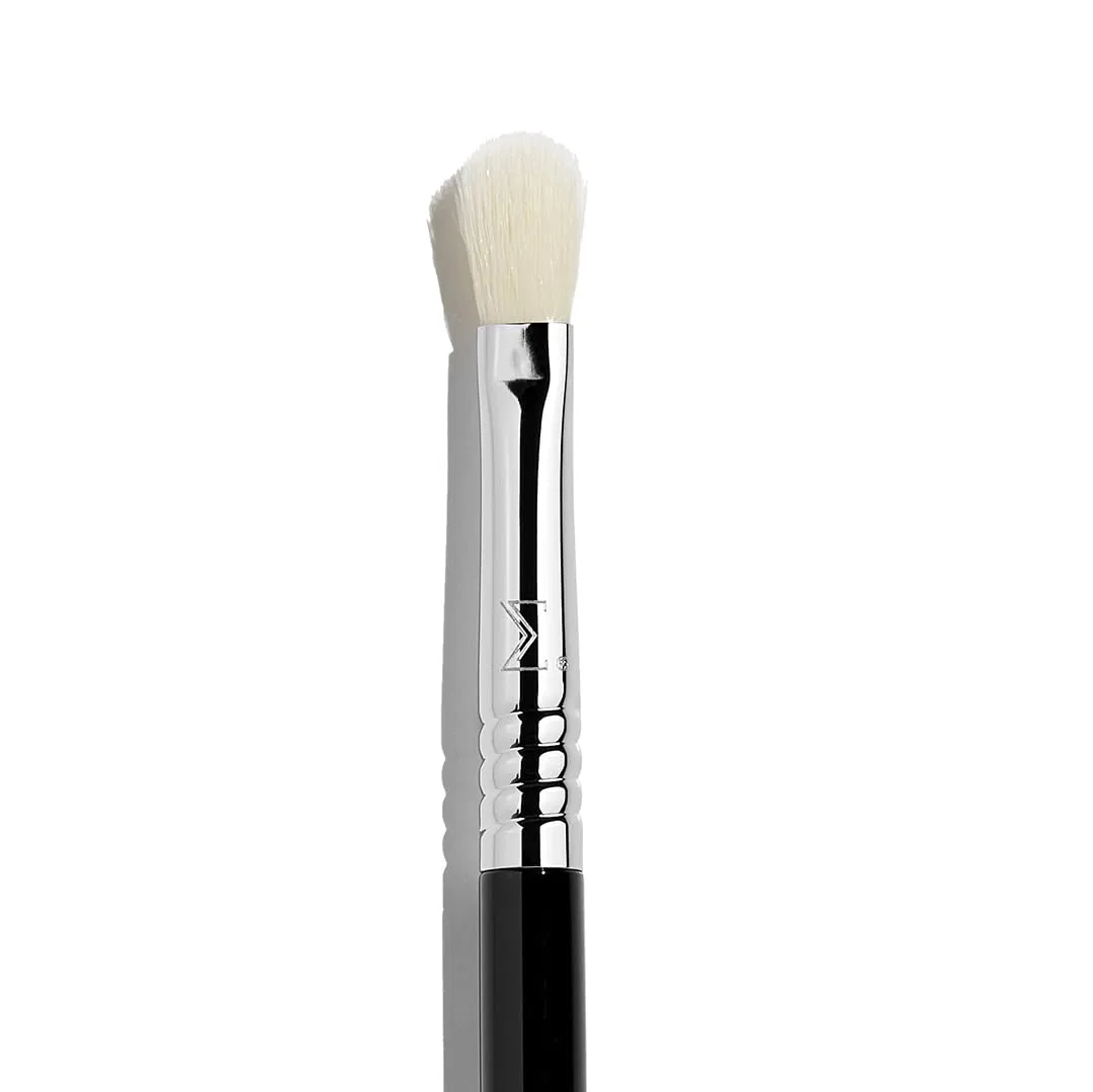 Кисть для растушевки теней «E27 Detail Eyeshadow Blending Brush» от Sigma Beauty Sigma Beauty — фото 2