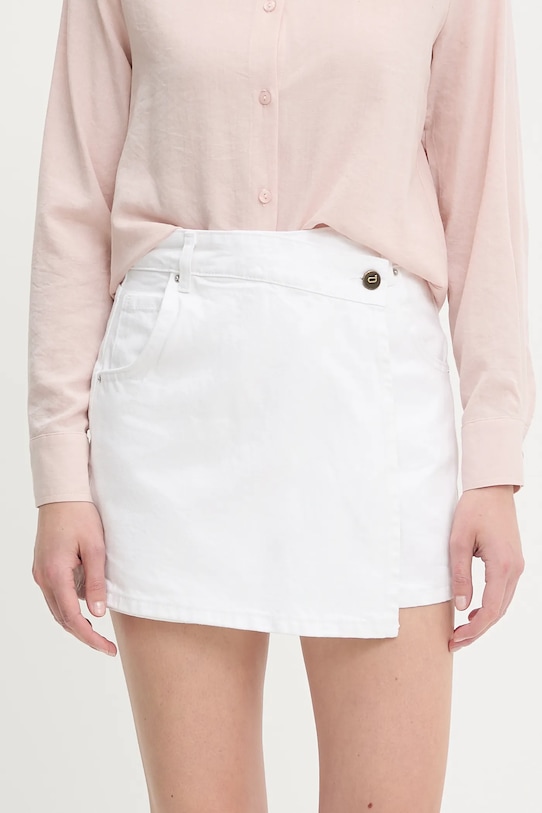 

Джинсовые шорты Answear.Lab, белый