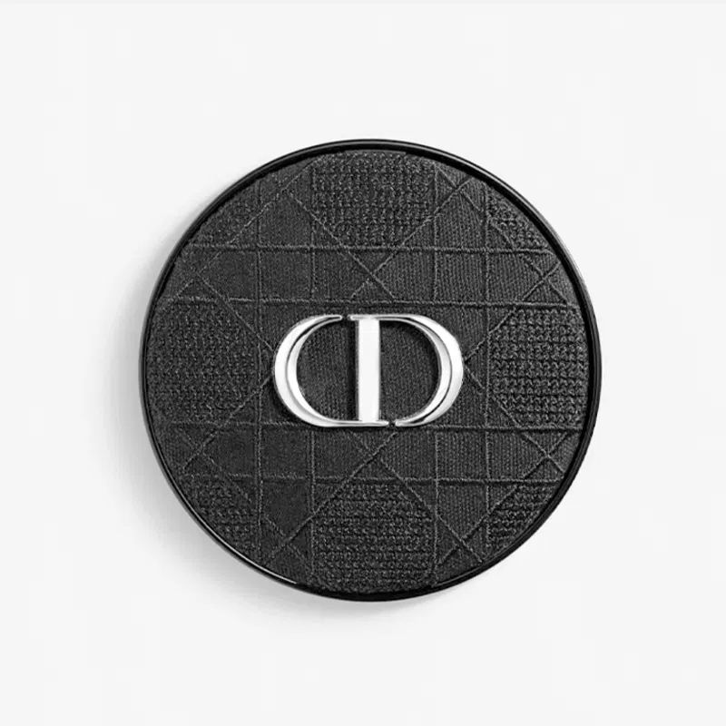 Набор макияжа DIOR из матовой помады и тональной основы в футляре — фото 4