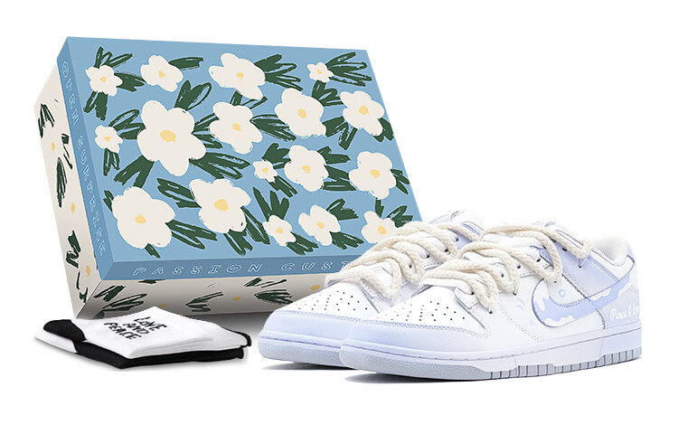 

Женские кроссовки для скейтбординга Nike Dunk, Metallic Blue