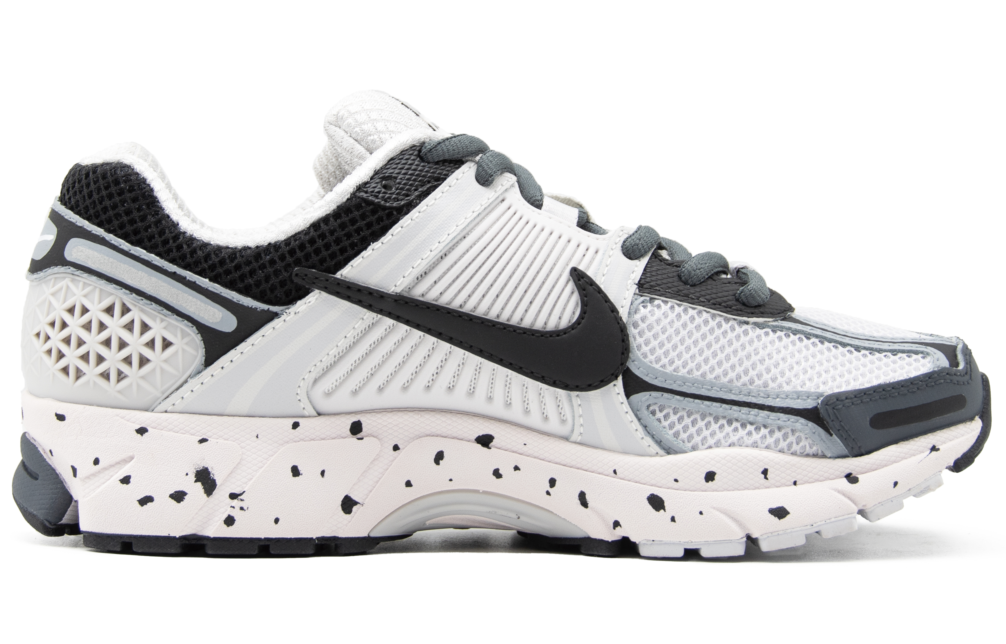 

Кроссовки Nike Air Zoom Vomero 5 для женщин, Gray