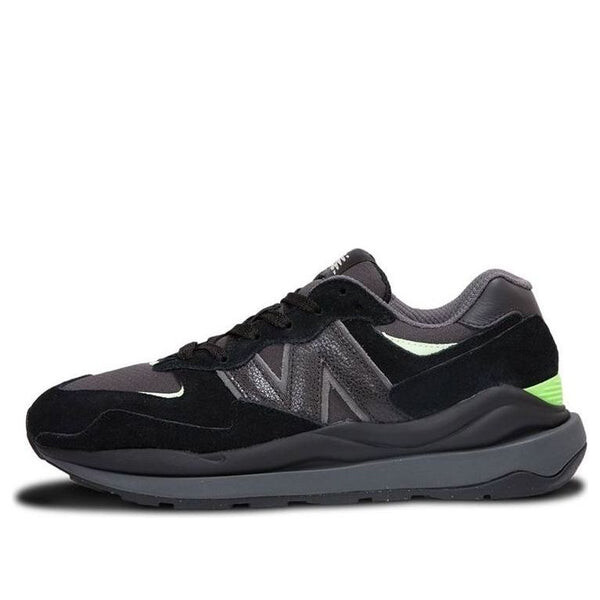 

Кроссовки 57 40 New Balance, черный