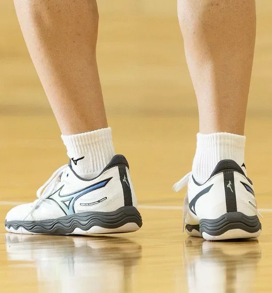 Кроссовки для настольного тенниса «Wave Medal NEO» от Mizuno — фото 4