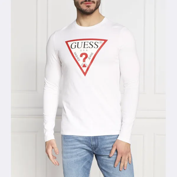 

Облегающий крой с длинным рукавом и оригинальным логотипом Guess, белый