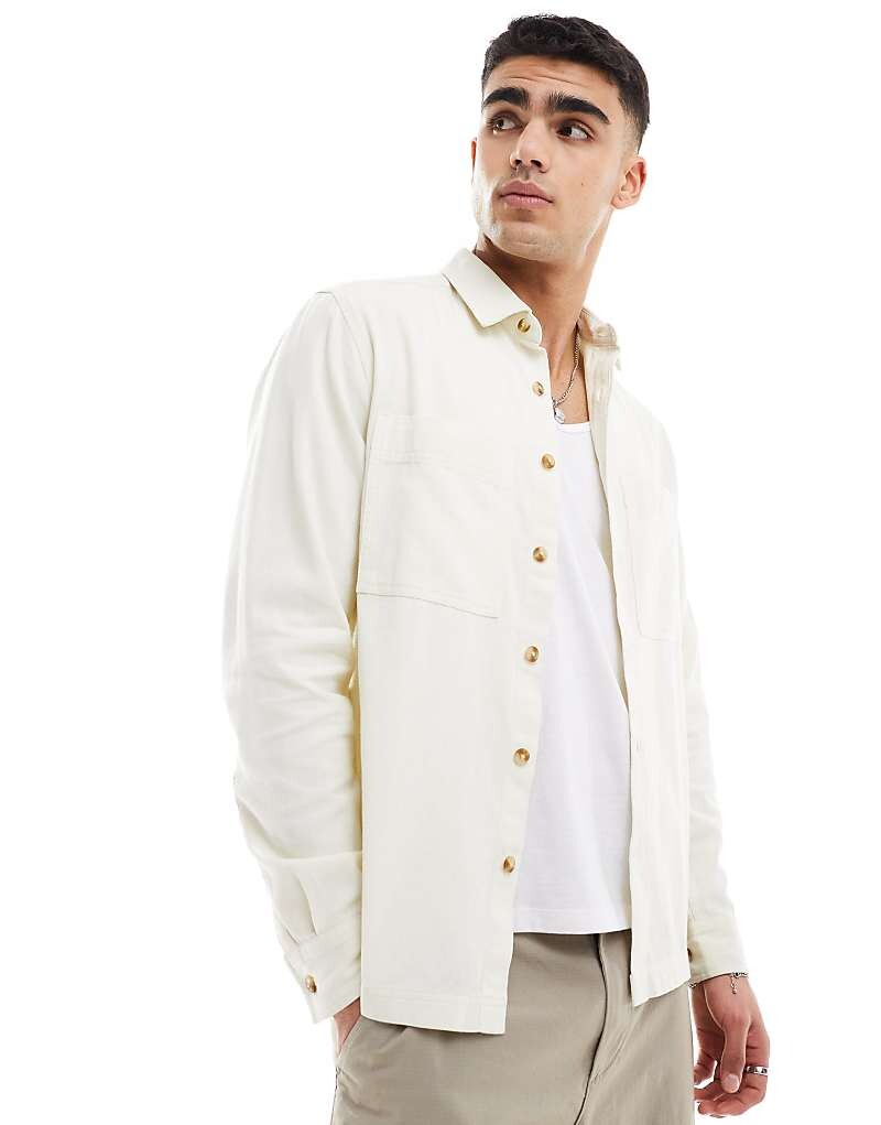 

Джинсовая куртка-рубашка цвета экрю с двумя карманами ASOS DESIGN