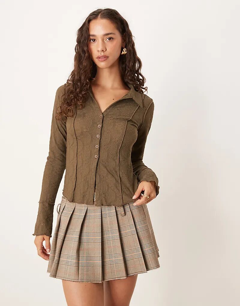 

Текстурированный трикотажный лонгслив Brave Soul с длинными рукавами и воротником светло-коричневого цвета