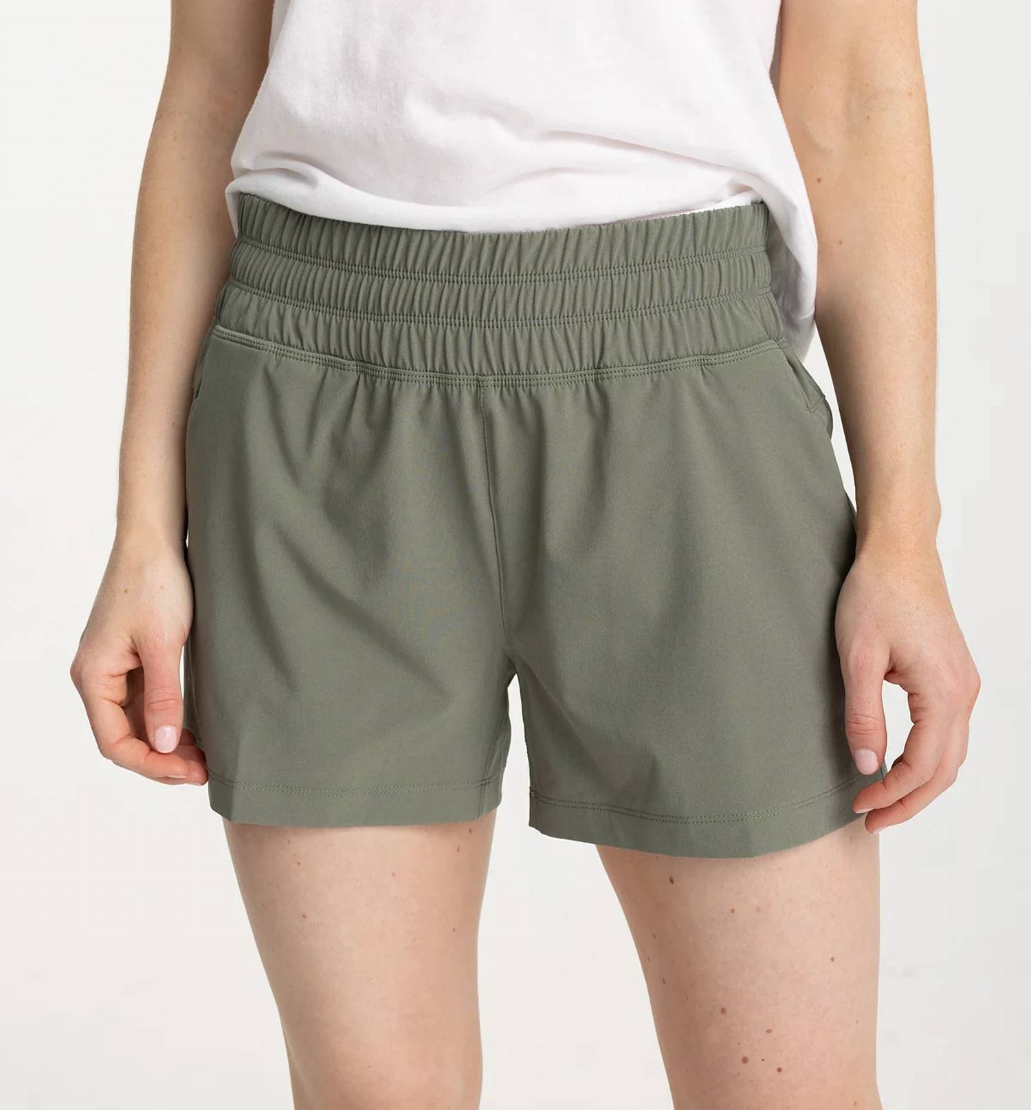 

Короткие шорты Pull-On Breeze в цвете Agave Green FREE FLY
