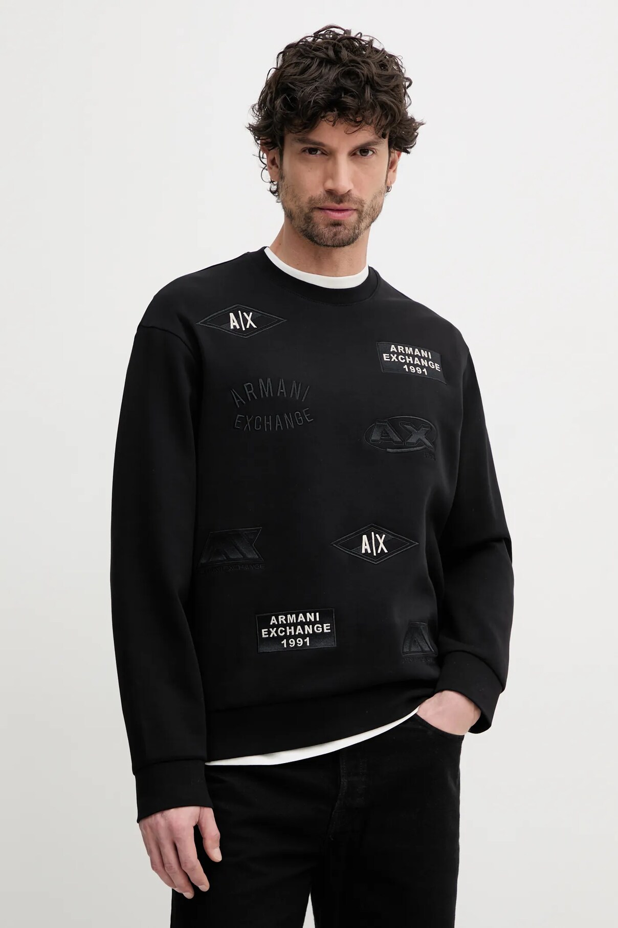 

Толстовка Armani Exchange, черный