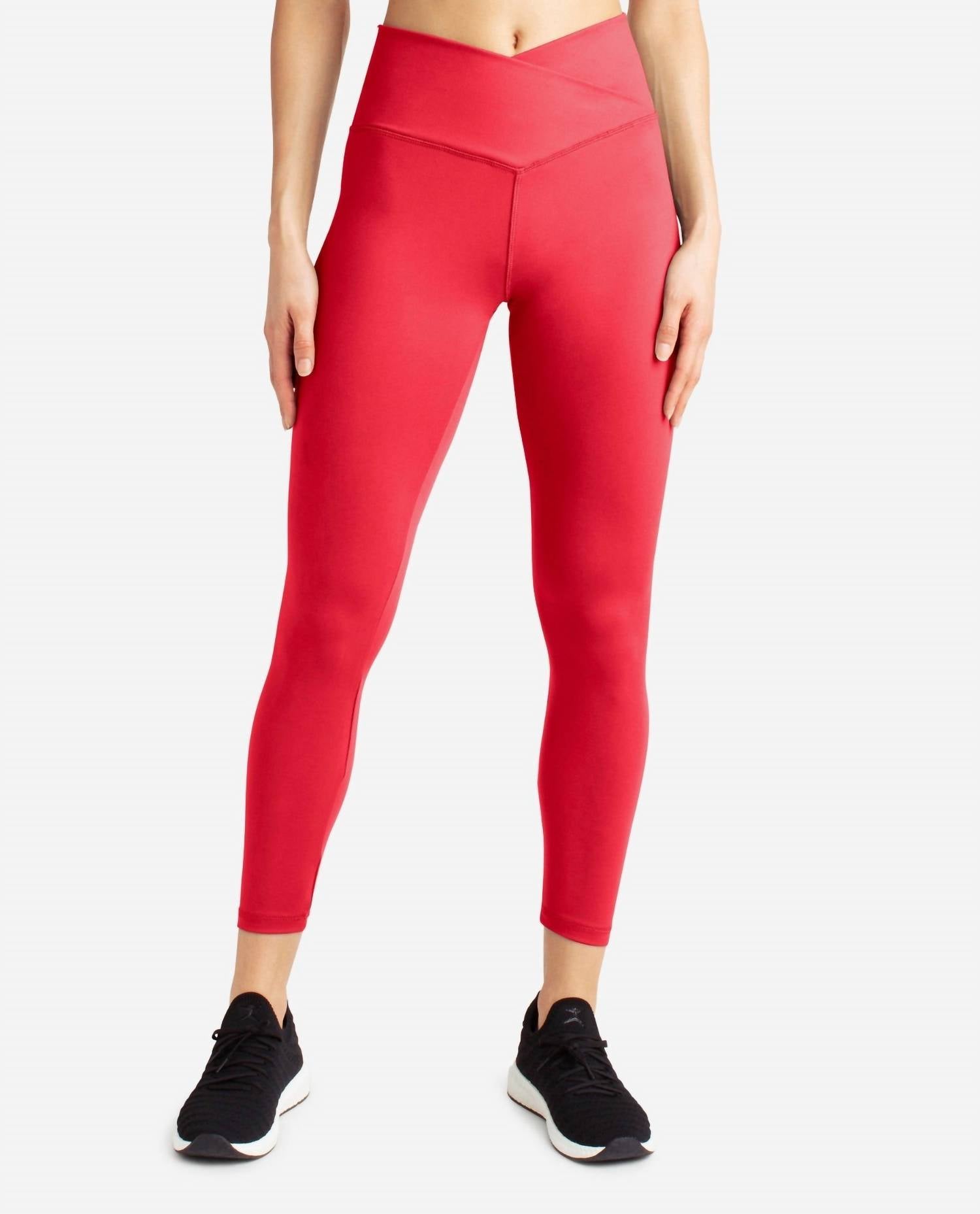 

Леггинсы Crossover Waist 7/8 в цвете Cayenne Danskin