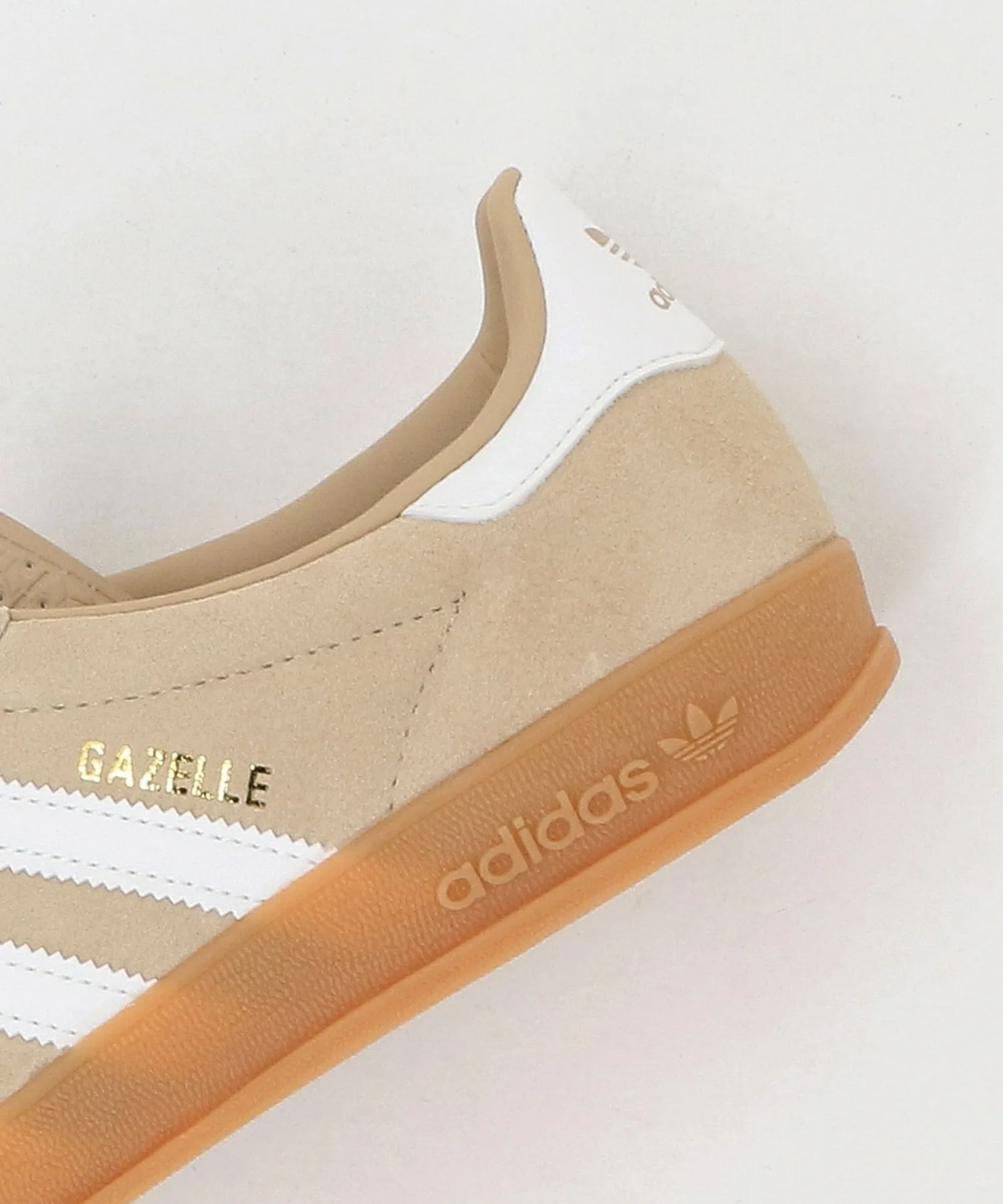 Мужские кроссовки из замши Gazelle Indoor adidas Originals бежевые — фото 4