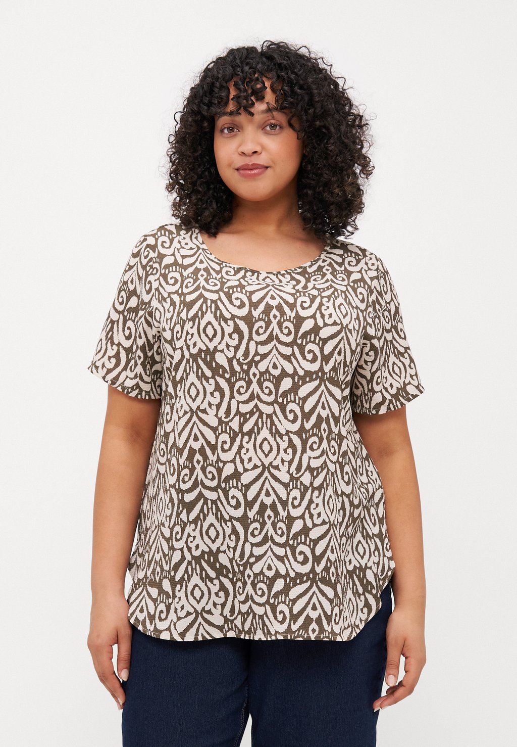 

Блуза CARVICA LIFE - Print T-shirt ONLY Carmakoma, коричневый