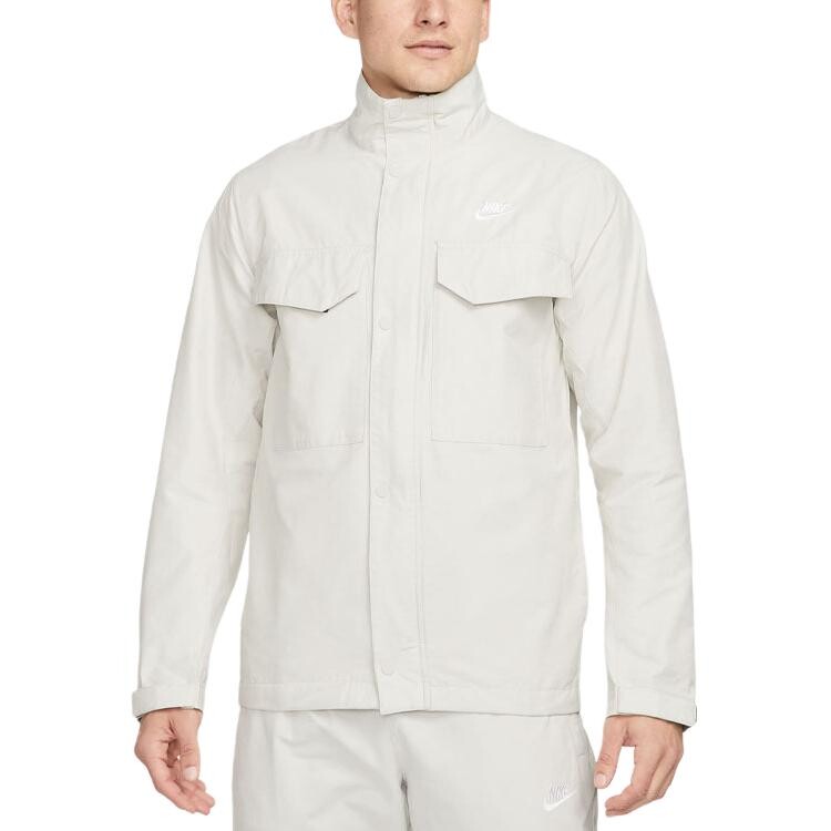 

Одежда Куртка Мужская белый Nike