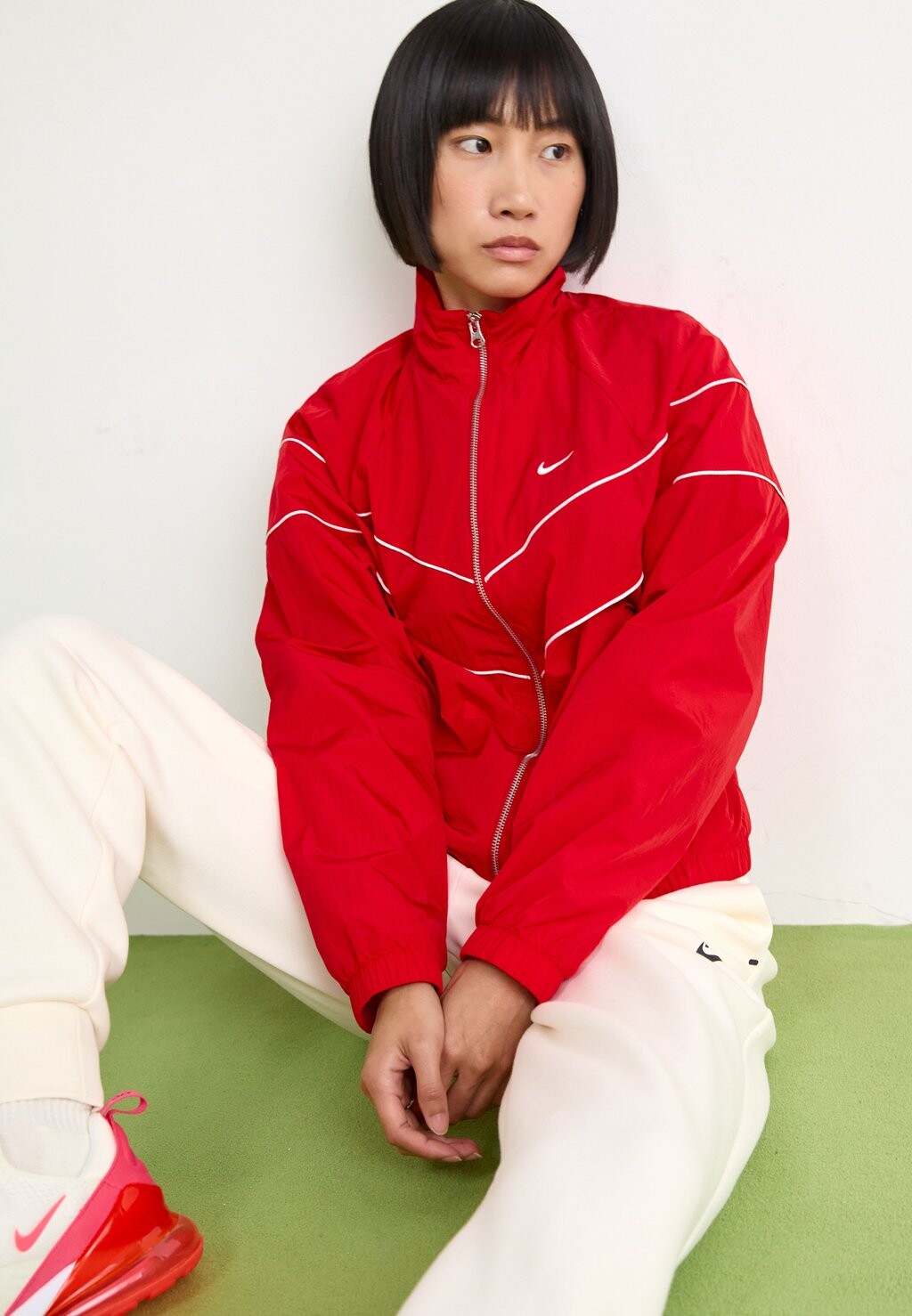 

Тренировочная куртка Nike Sportswear, красный