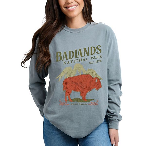 

Футболка с длинным рукавом Badlands national park est 1978 Simply Sage Market, Grey, Серый, Футболка с длинным рукавом Badlands national park est 1978 Simply Sage Market, Grey