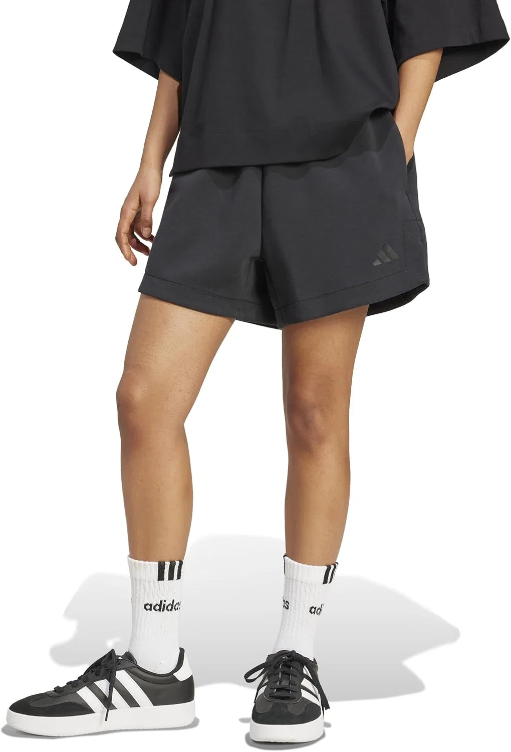 Шорты женские свободные adidas, цвет Black