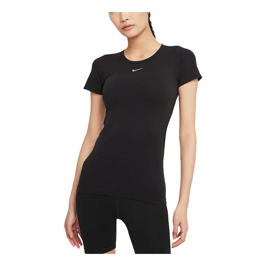 

Футболка (WMNS) AS W NK DFADV AURA SLIM SS Top Black